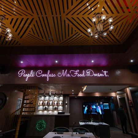 Hotel Emerald Inn 博帕尔 外观 照片
